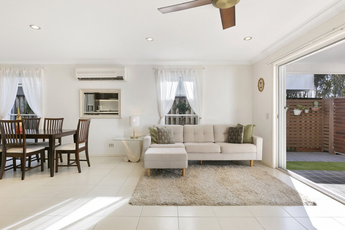 98 Verona Circuit Burleigh Waters 9