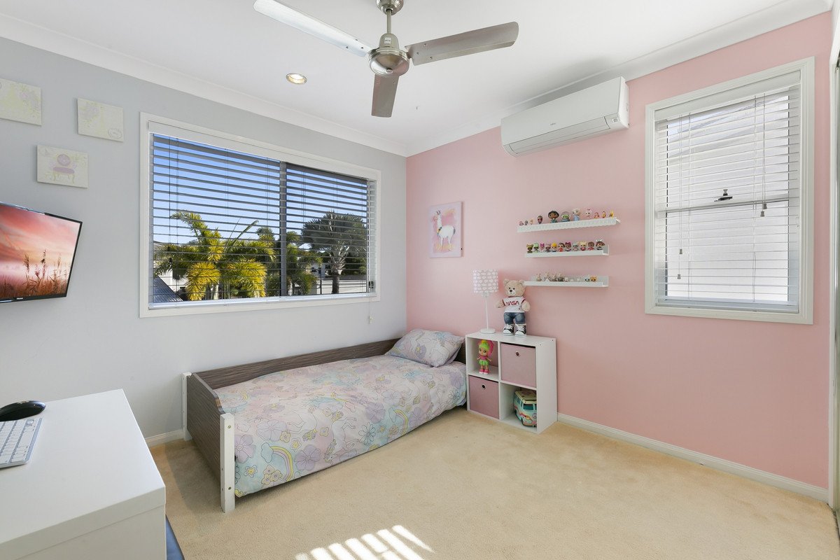 98 Verona Circuit Burleigh Waters 17