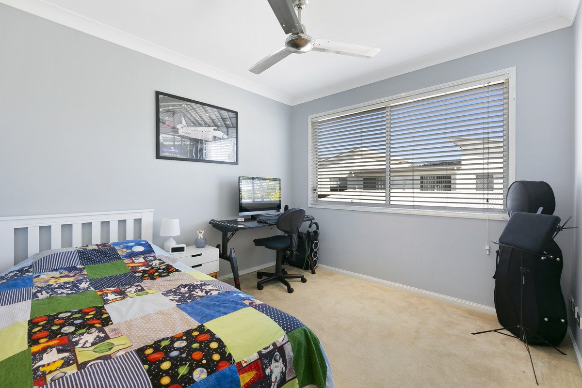 98 Verona Circuit Burleigh Waters 18