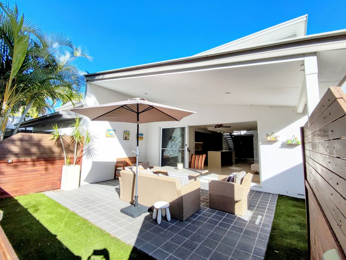 98 Verona Circuit Burleigh Waters 23