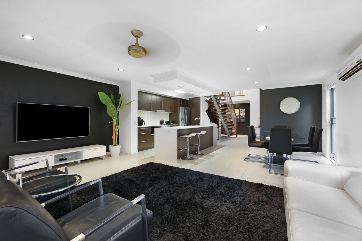 98 Verona Circuit Burleigh Waters 2