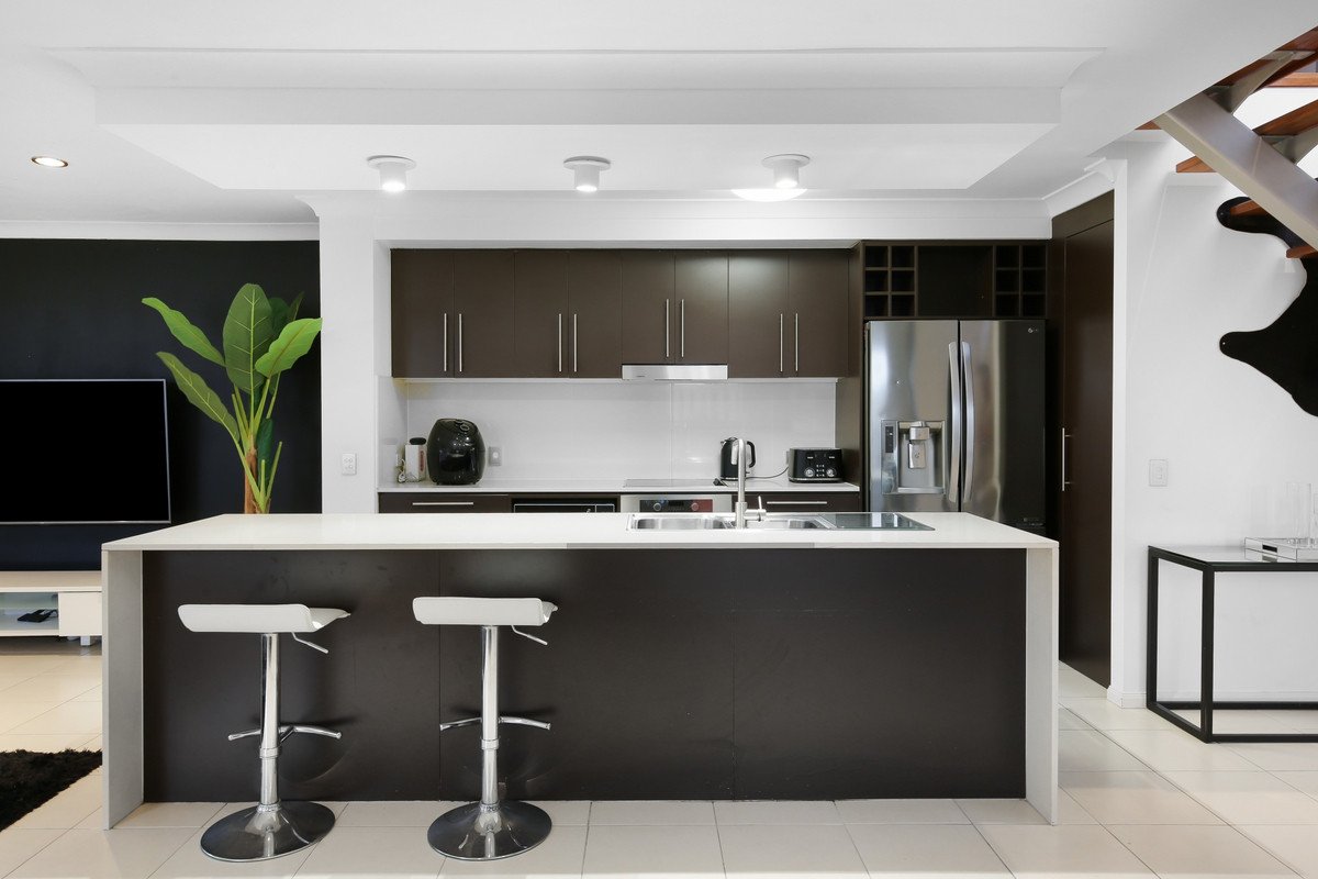 98 Verona Circuit Burleigh Waters 3
