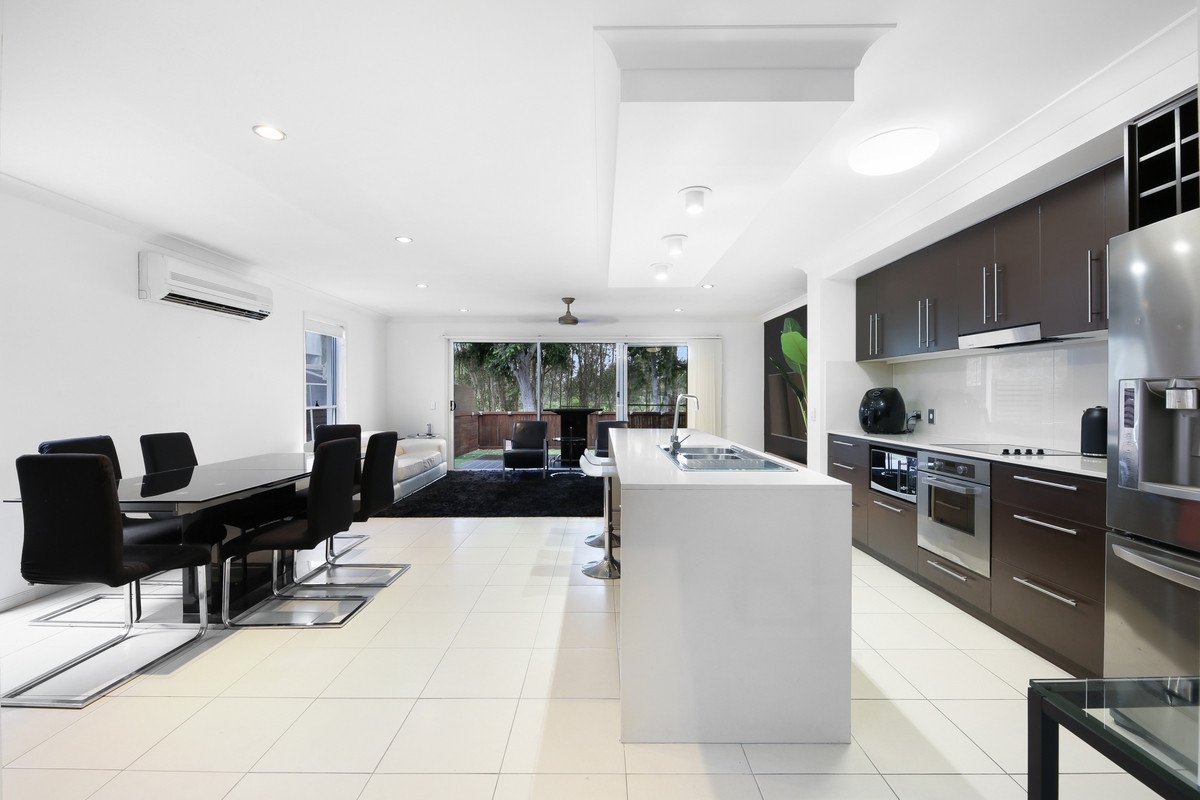 98 Verona Circuit Burleigh Waters 7