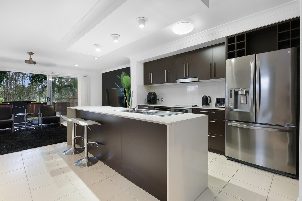 98 Verona Circuit Burleigh Waters 9