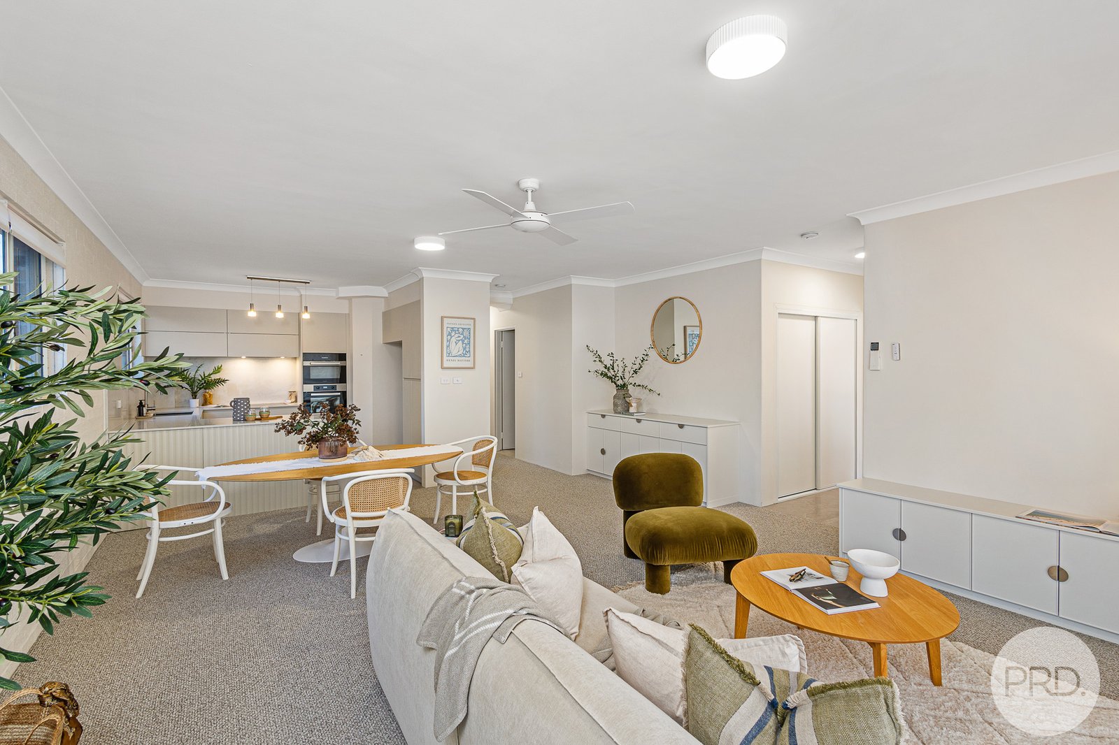 9/8 Weatherly Close NELSON BAY 7