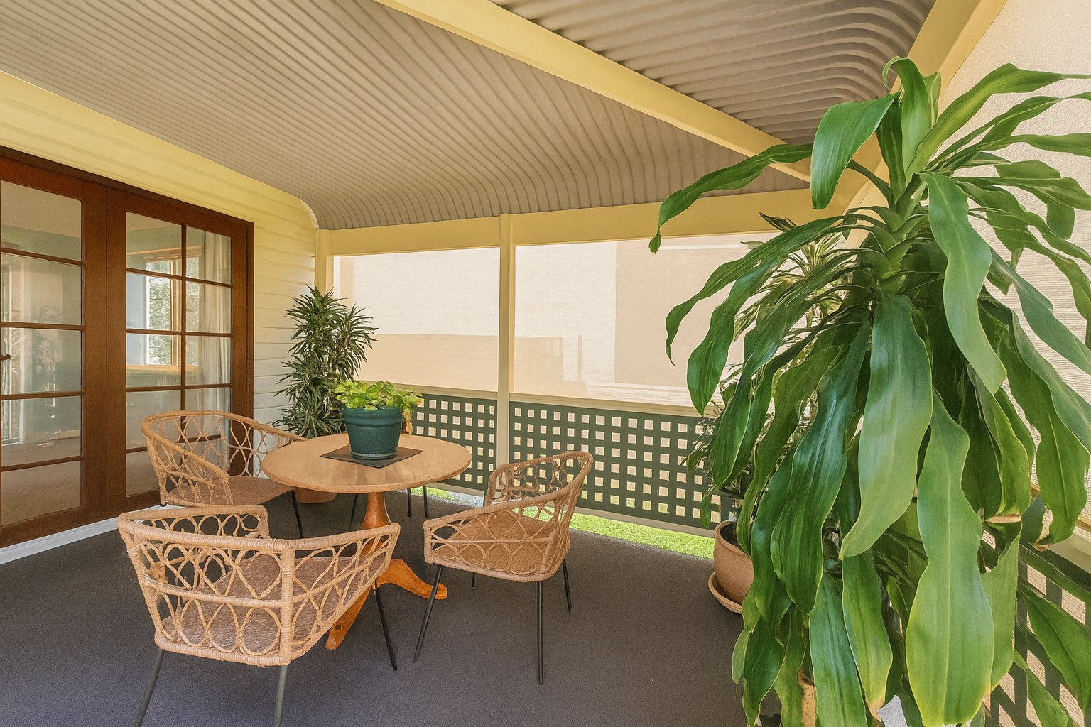 98 Webster Road LURNEA 11