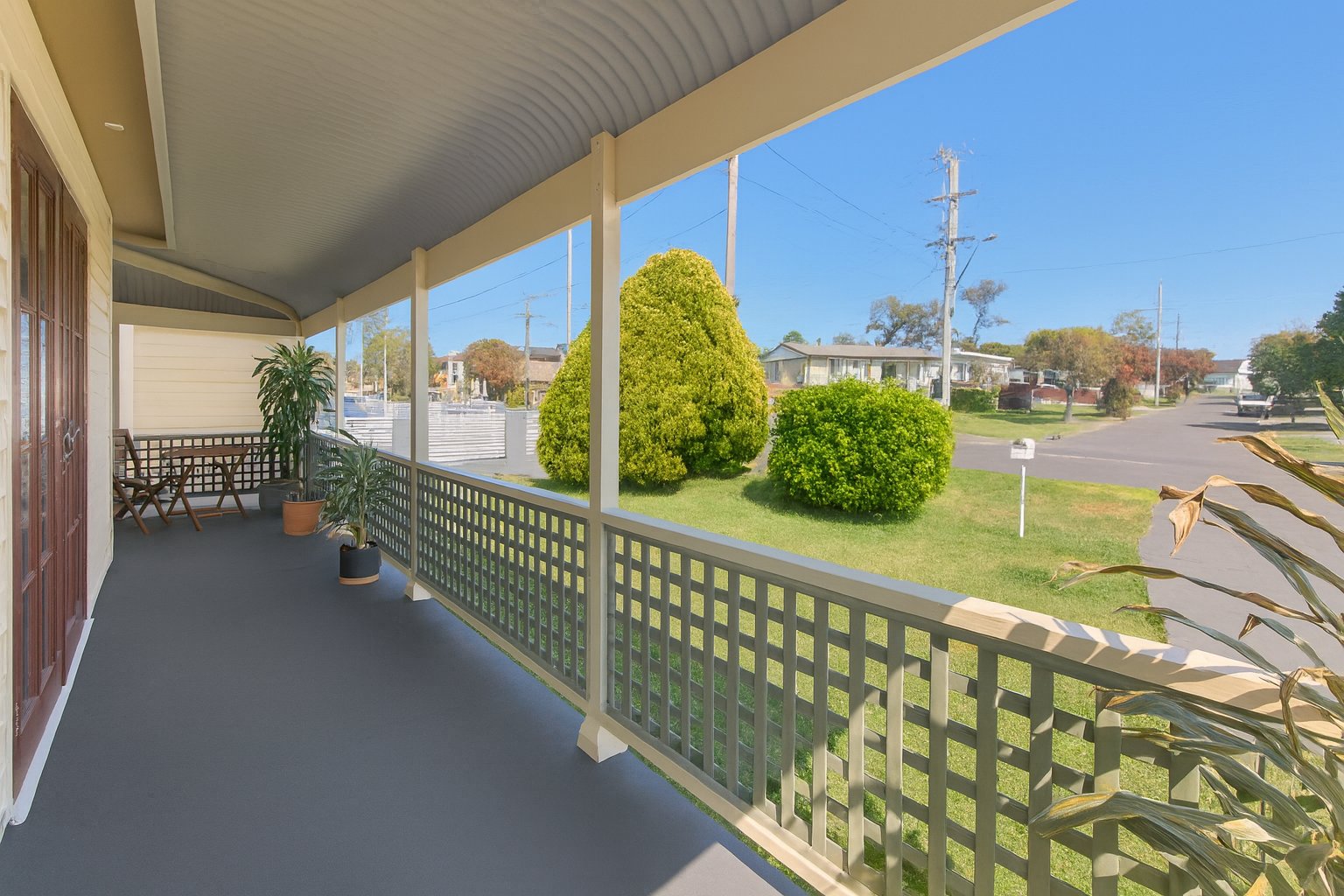 98 Webster Road LURNEA 12