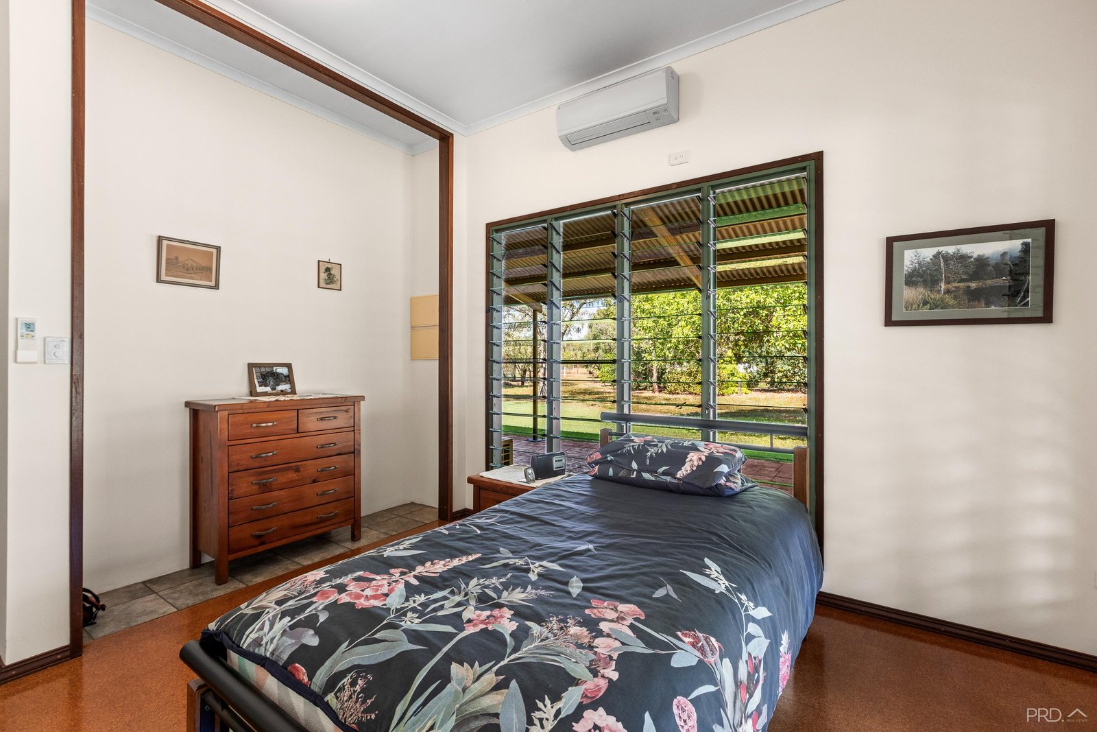 98 Yamashita Street ROEBUCK 16