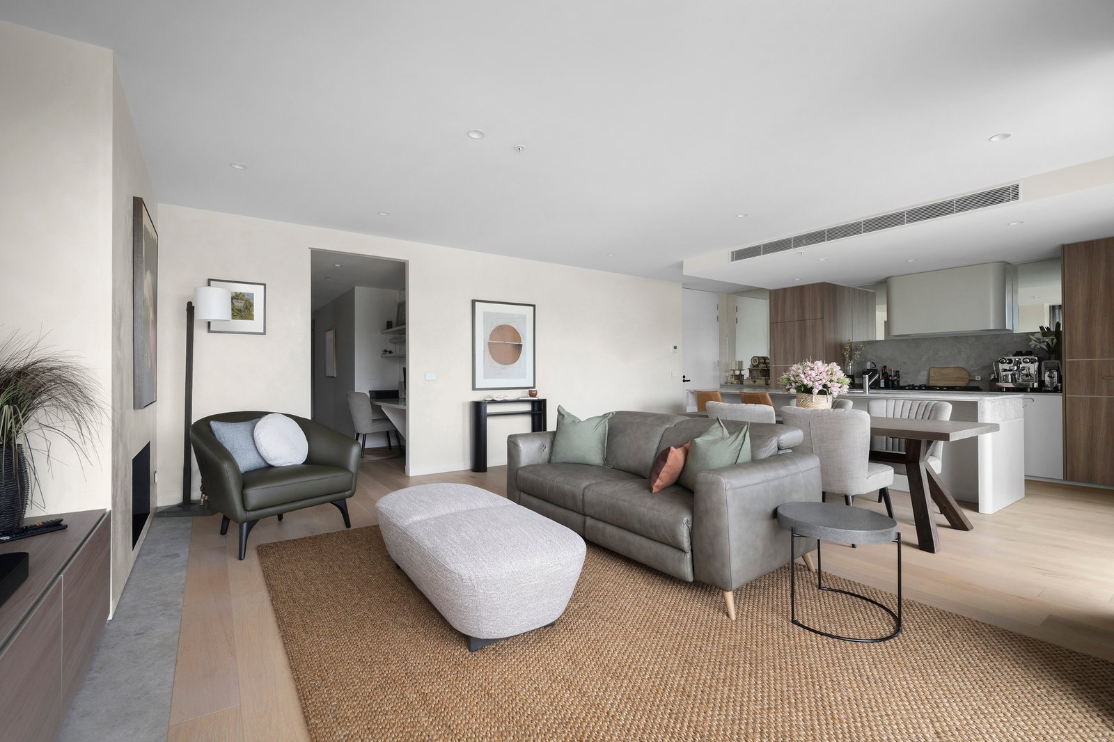 9/81 Palmerston Crescent, South Melbourne, 3205