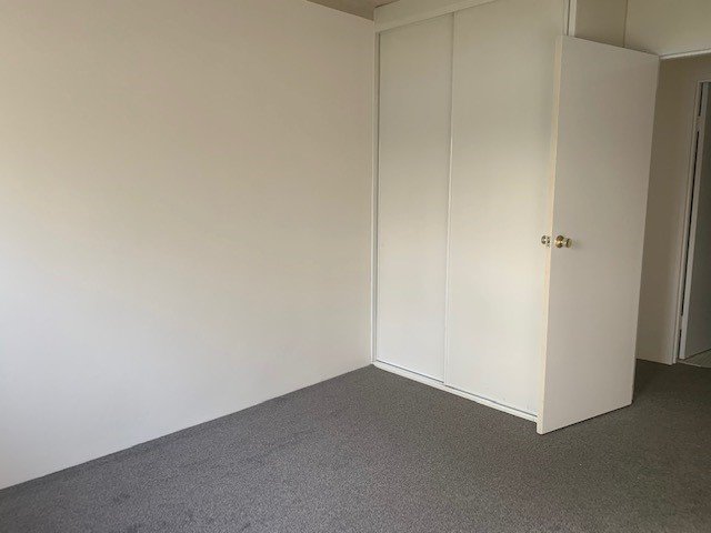 9/828 Canterbury Road ROSELANDS 4