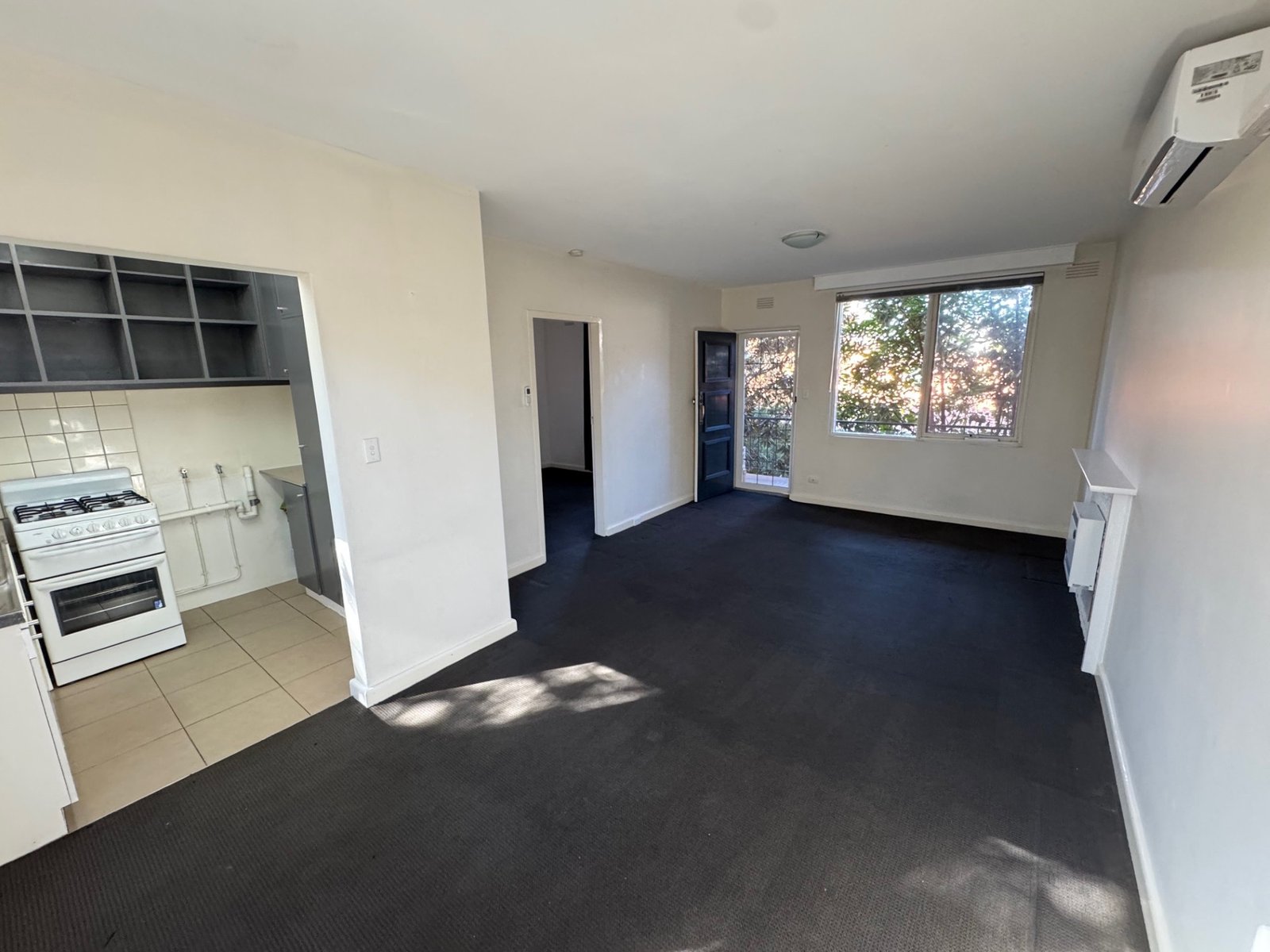 Gallery: 9/84 Campbell Road