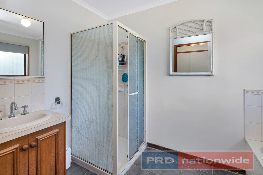 986 Smythesdale - Snake Valley Road SNAKE VALLEY 12