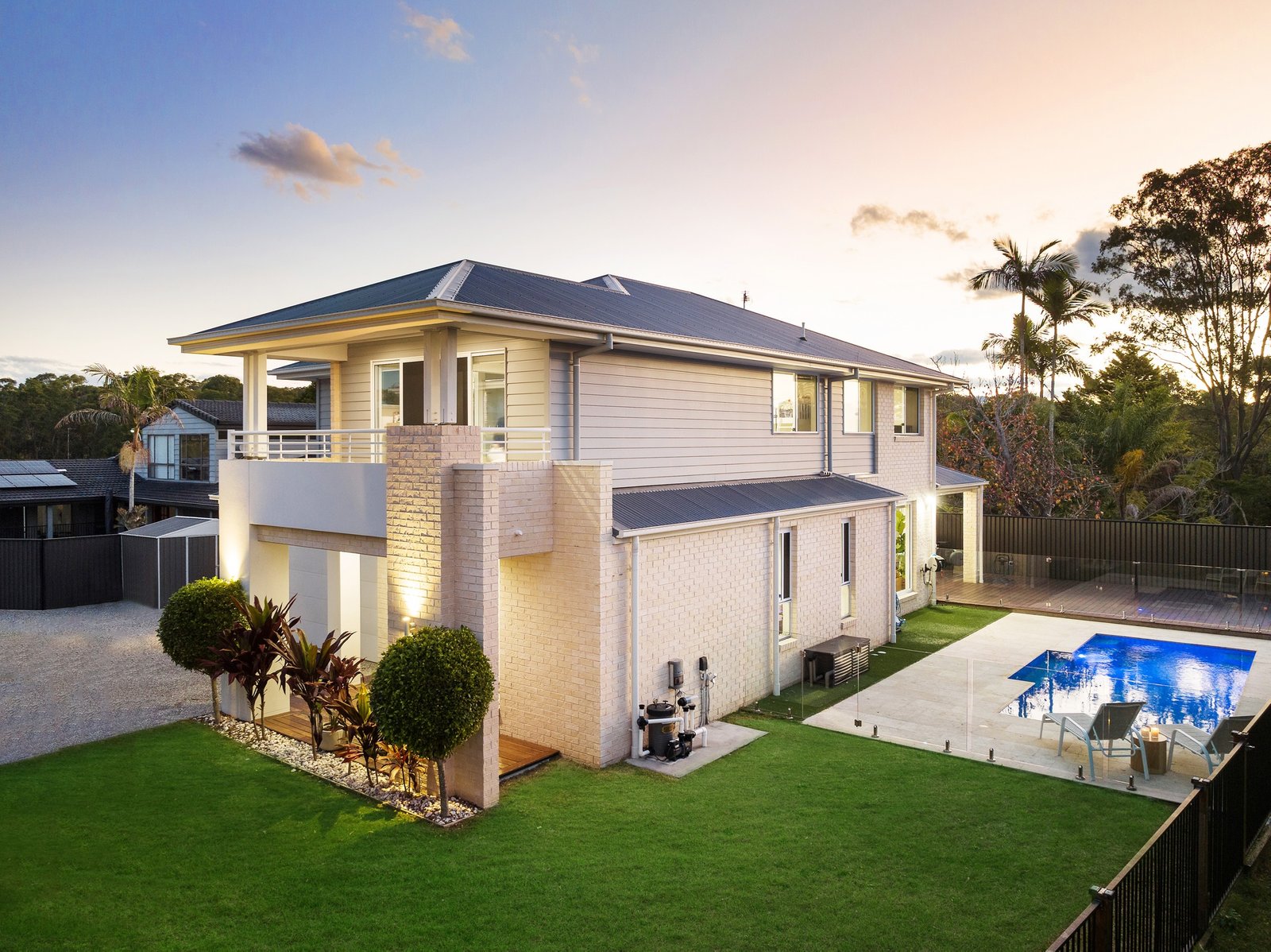 98A Alison Road CARRARA 2