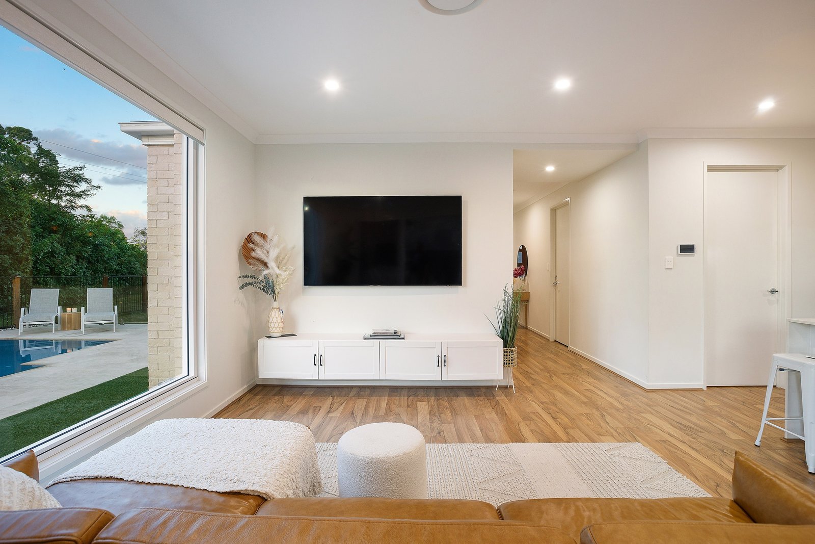 98A Alison Road CARRARA 7