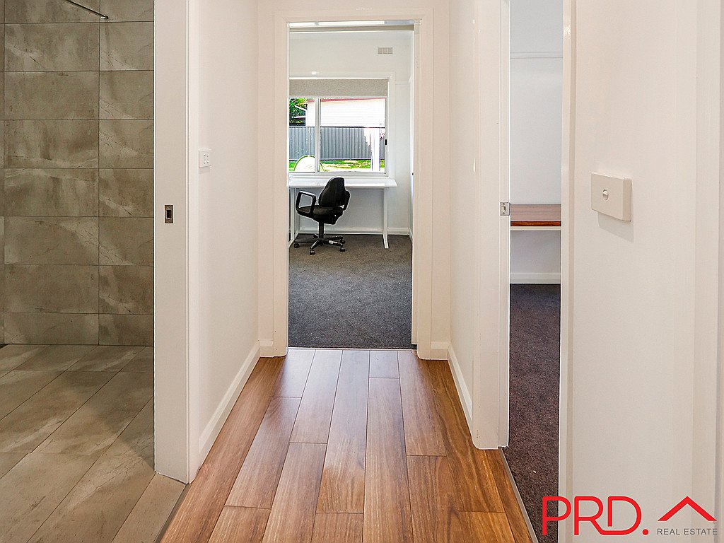 98a Marius Street TAMWORTH 6