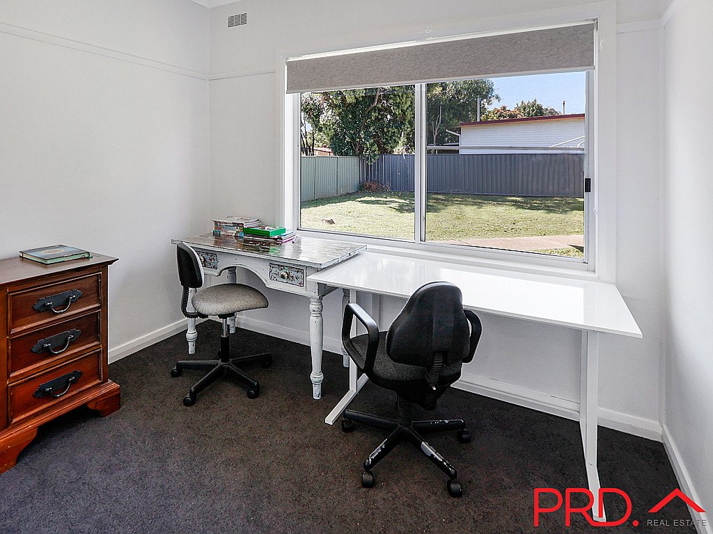 98a Marius Street TAMWORTH 9