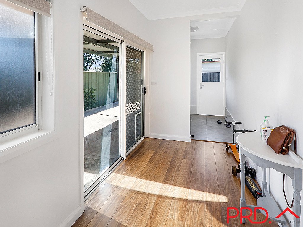 98a Marius Street TAMWORTH 10