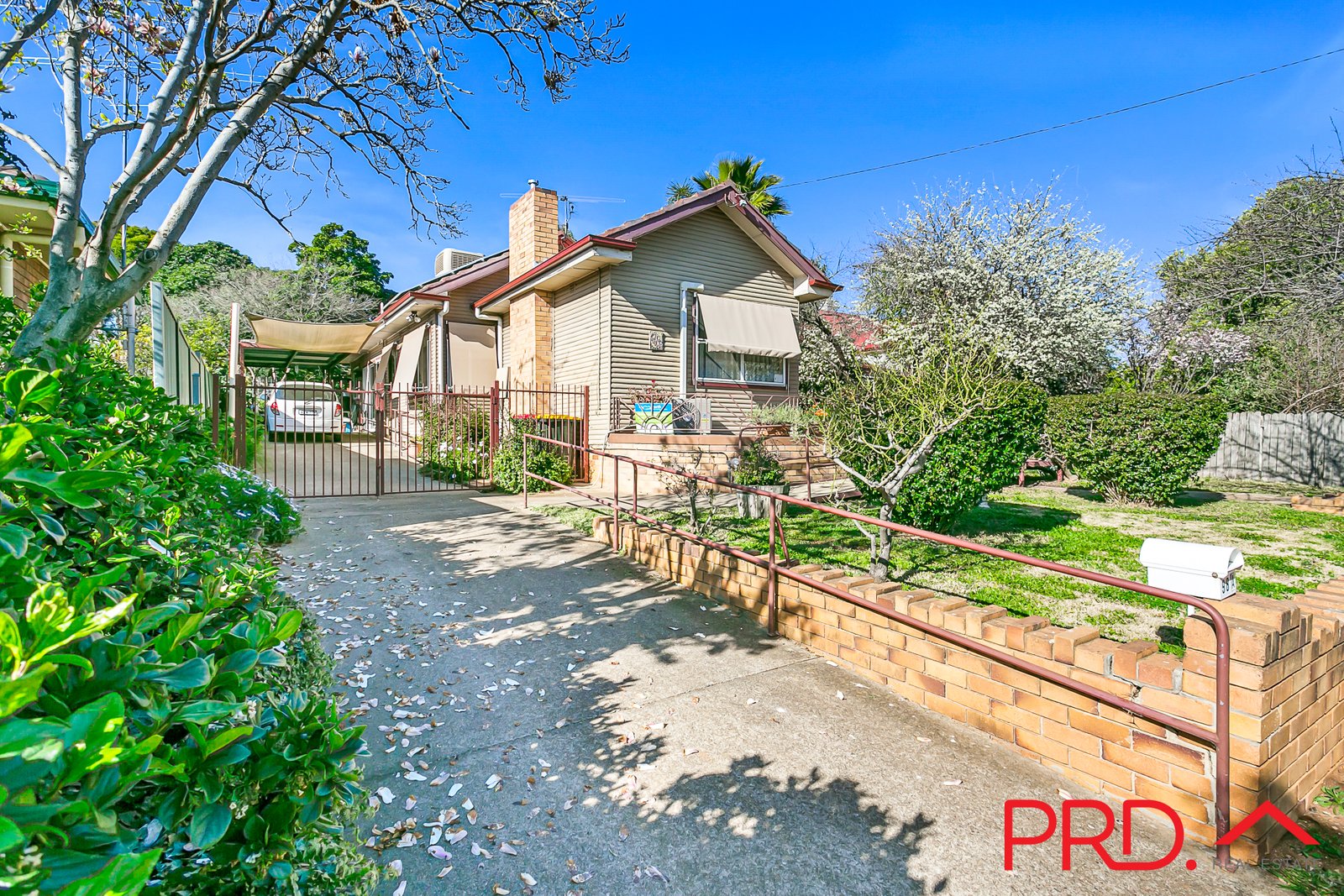 98A Marius Street TAMWORTH 2