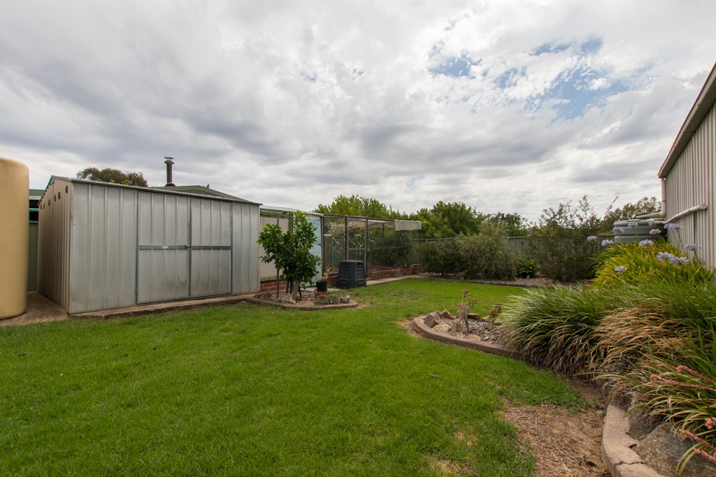 98A Russell Street TUMUT 22
