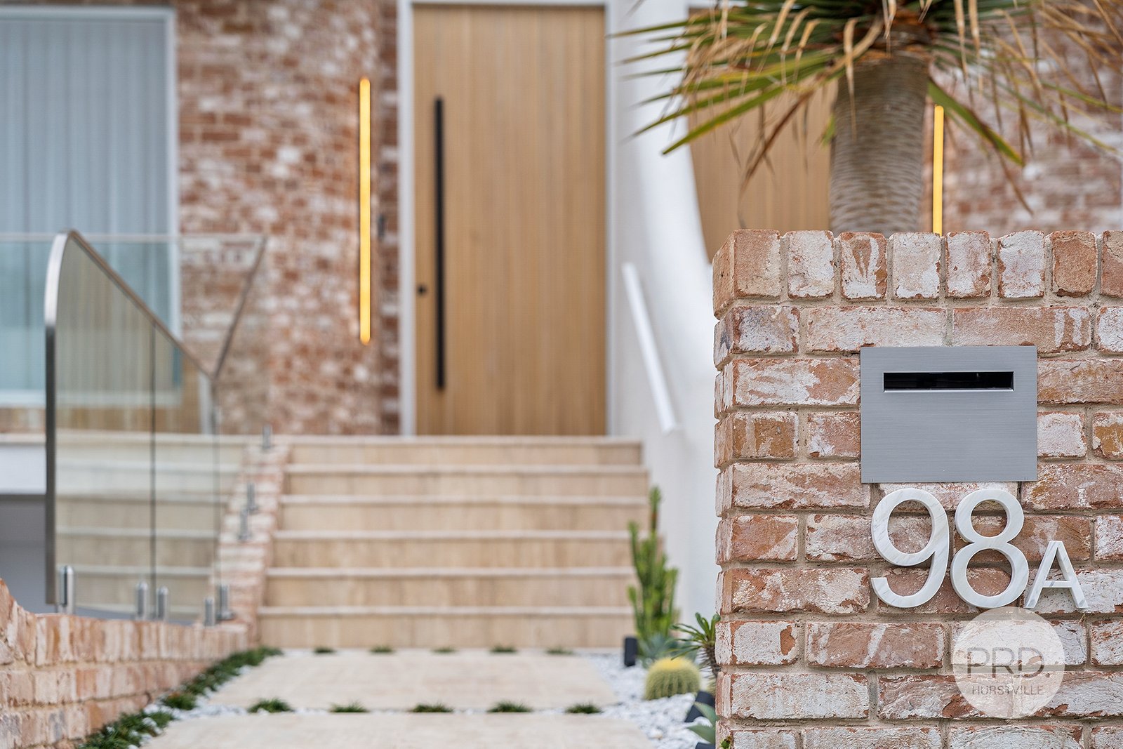 98A The Avenue HURSTVILLE 2