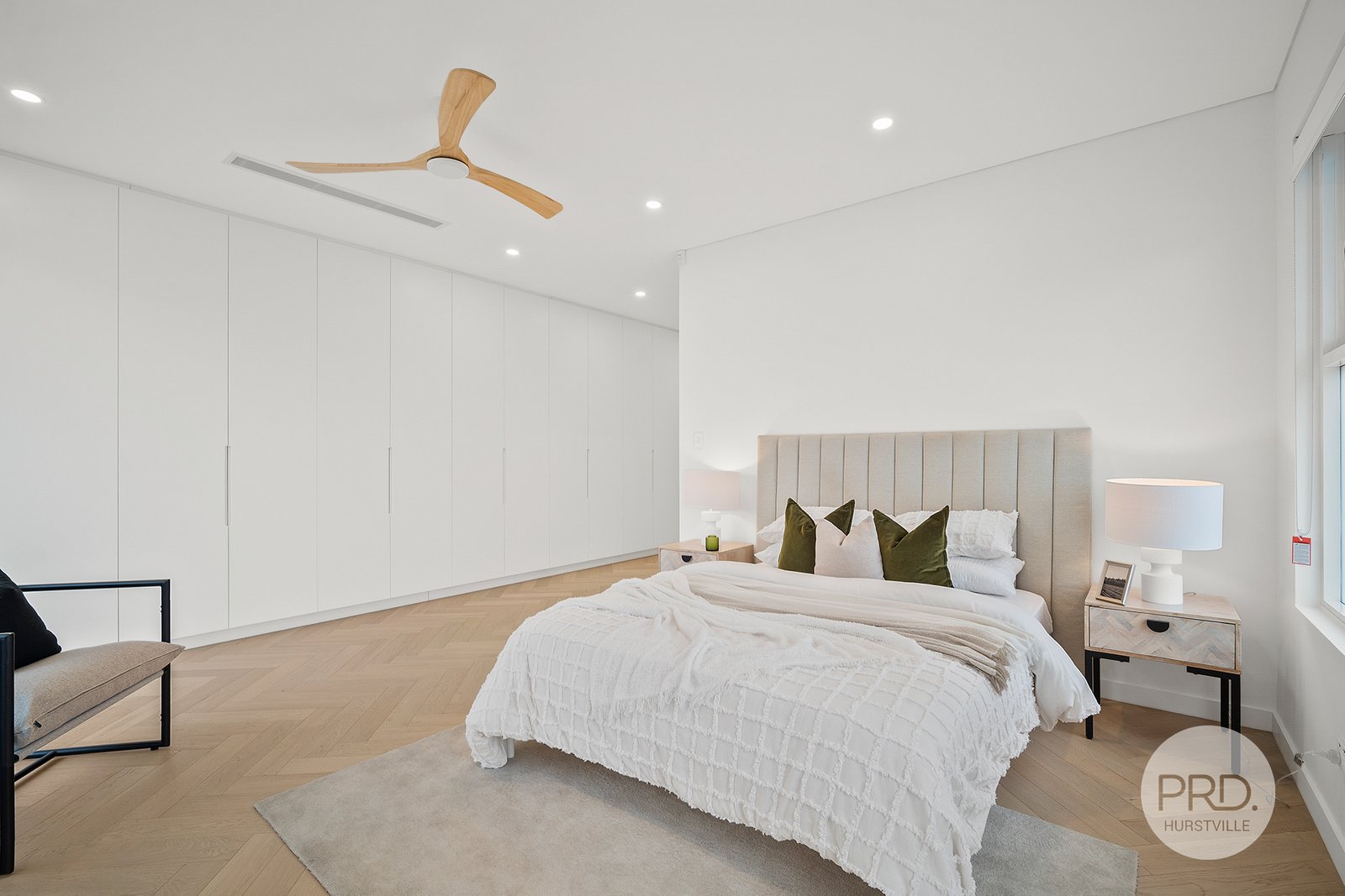 98A The Avenue HURSTVILLE 9