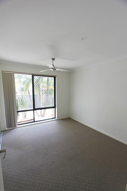 98B Kumbari Avenue LABRADOR 4