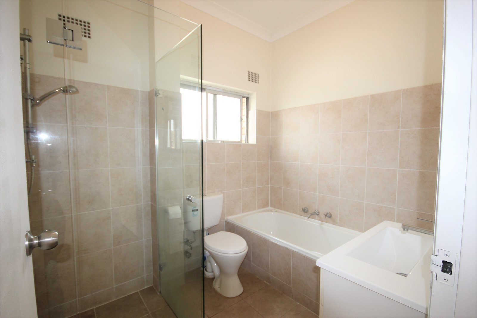 9/9-11 Argyle Street CARLTON 3