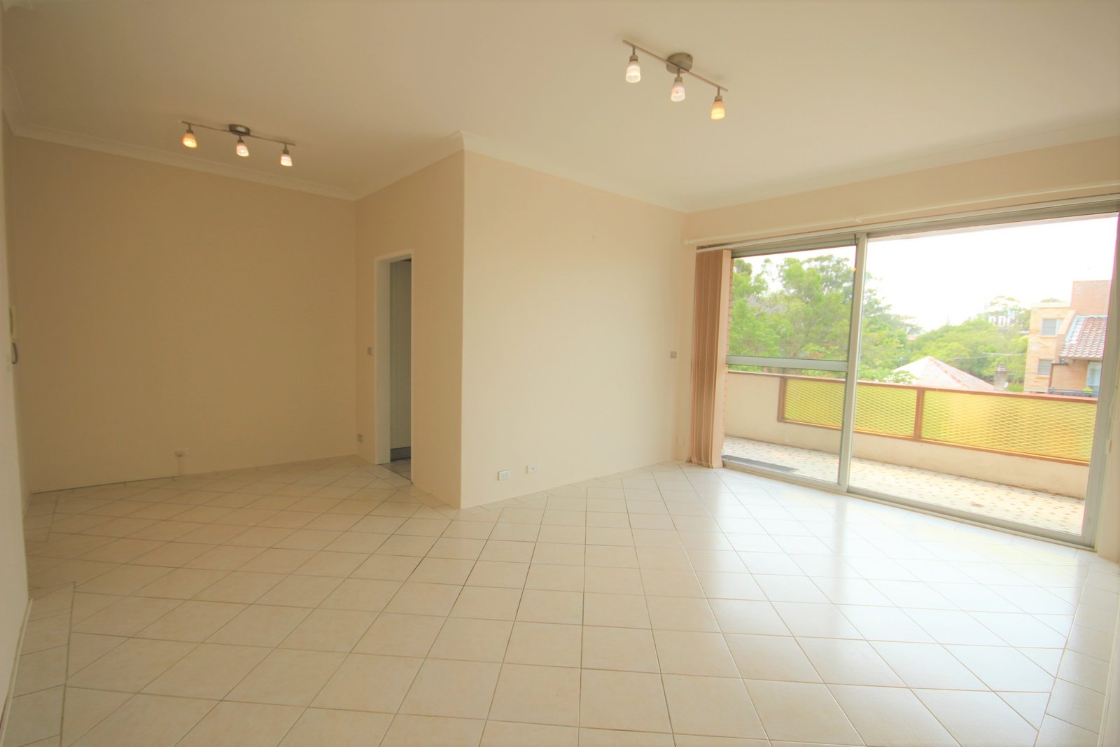 9/9-11 Argyle Street CARLTON 5
