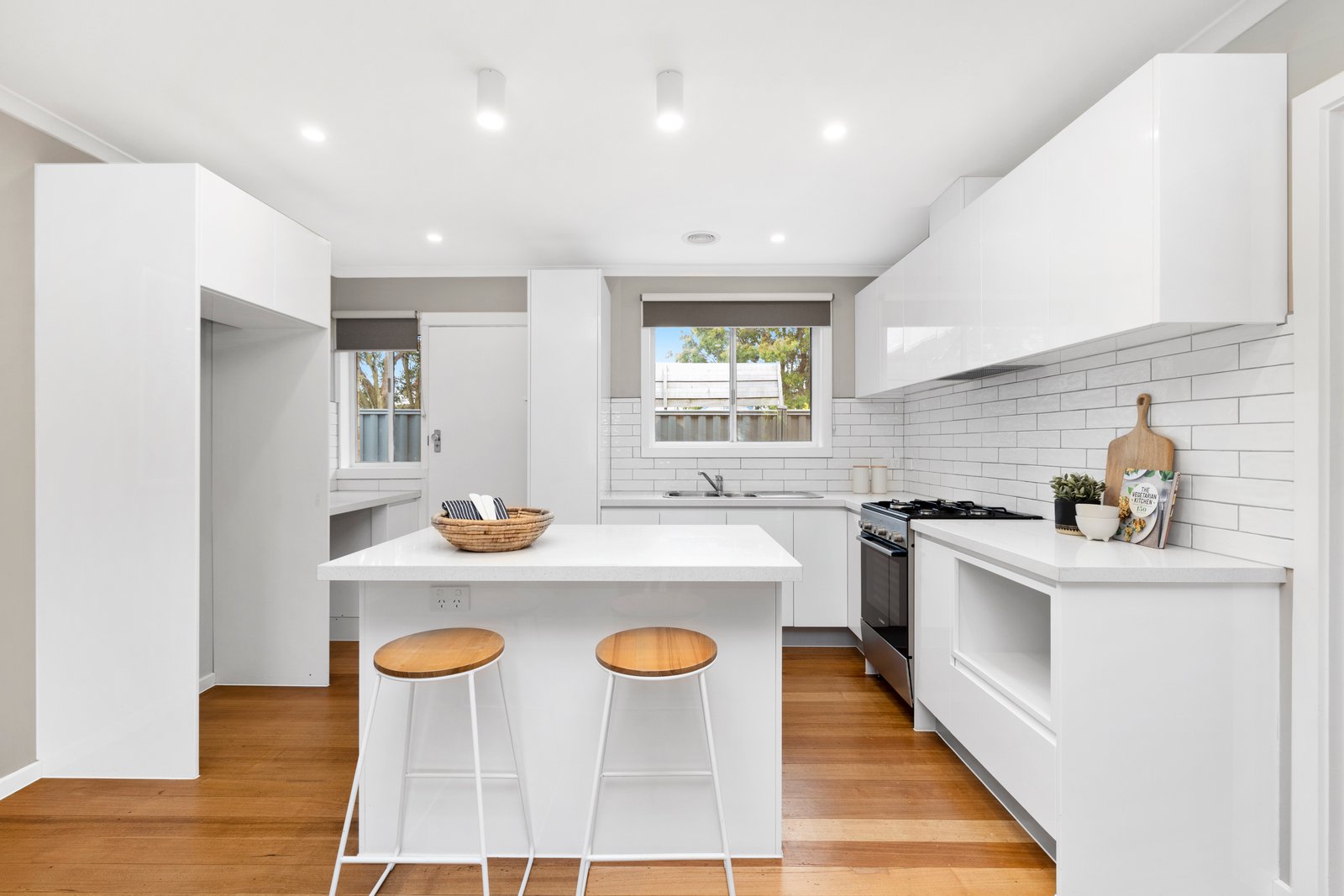 Gallery: 9/9-11 York Street