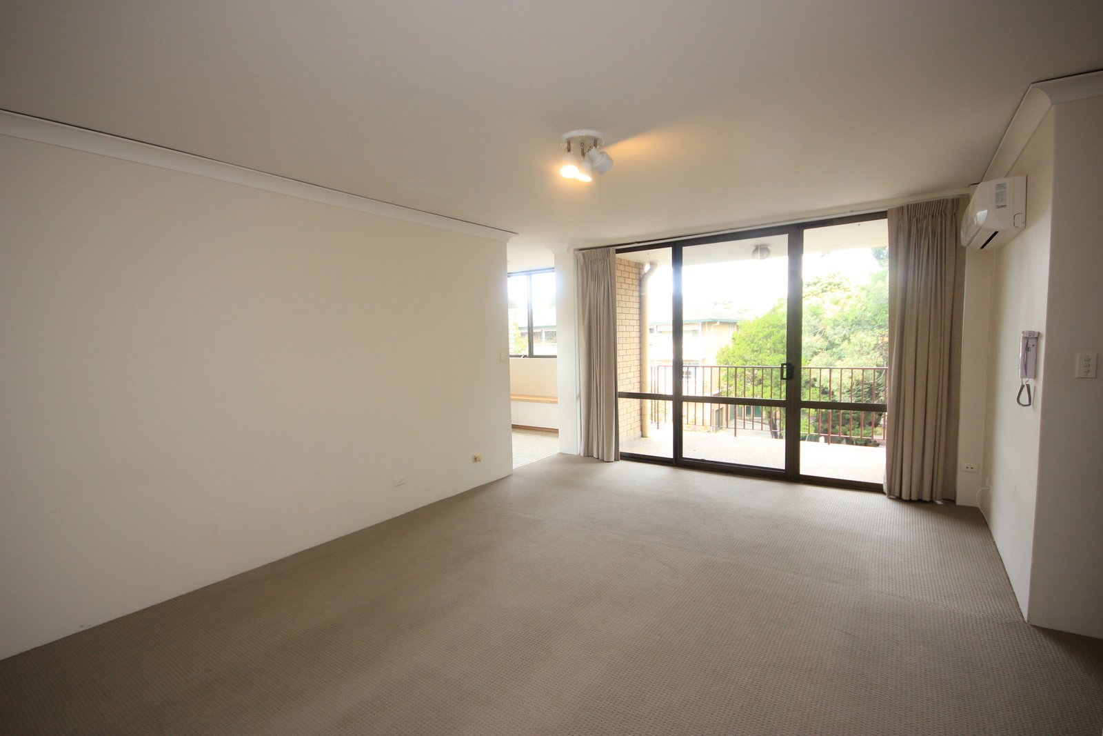 9/9 Buchanan Street CARLTON 3