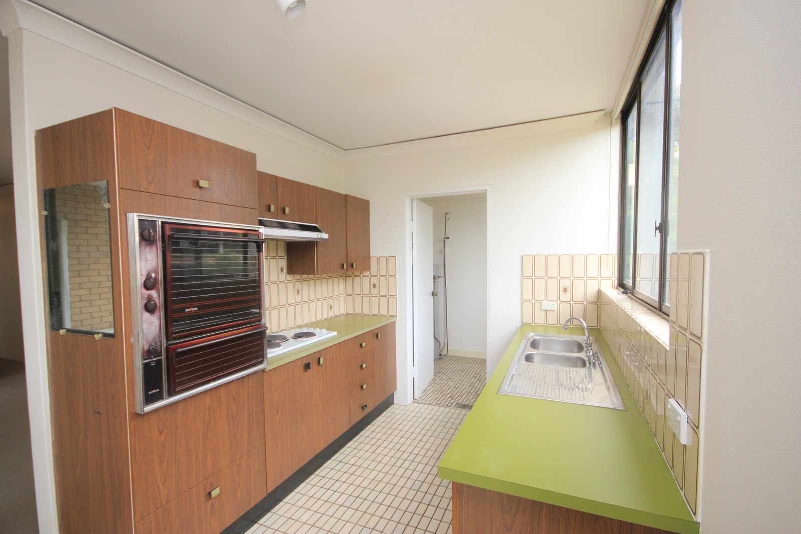 9/9 Buchanan Street CARLTON 4