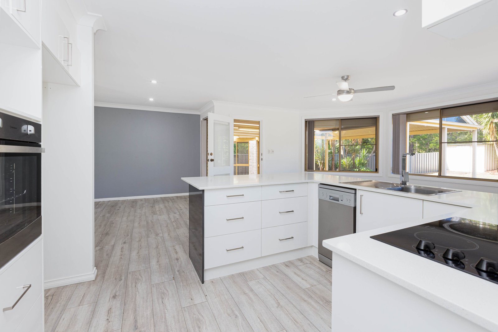 99 Denton Park Road RUTHERFORD 4