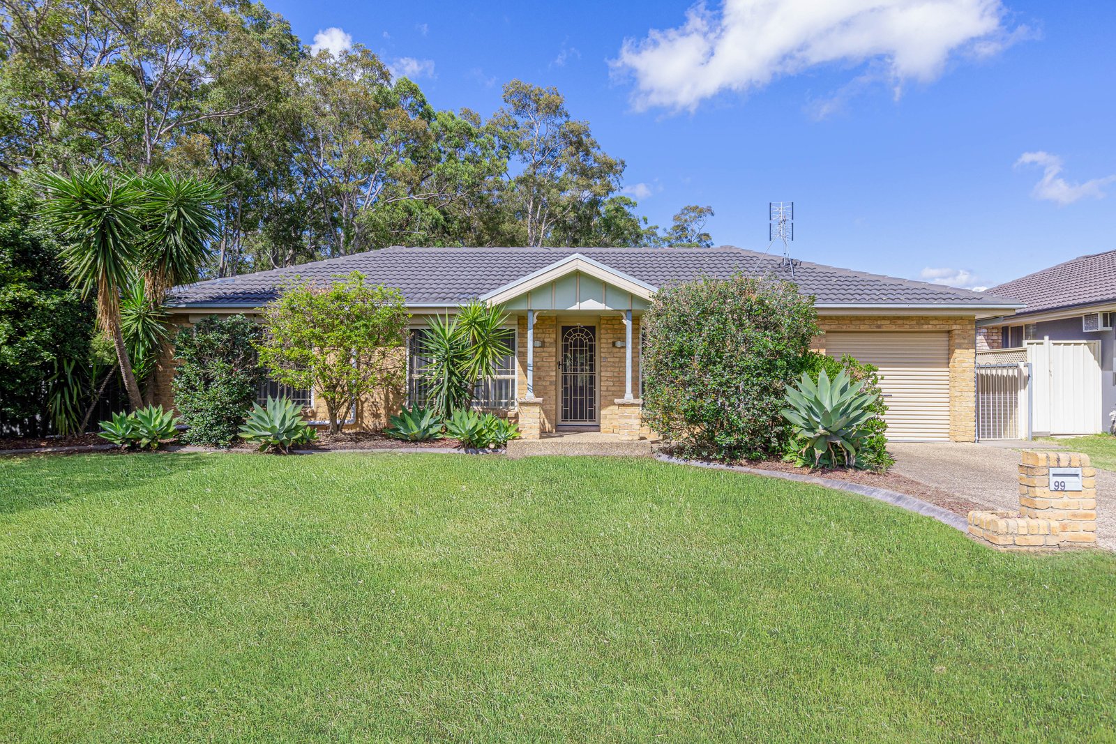99 Denton Park Road RUTHERFORD 25