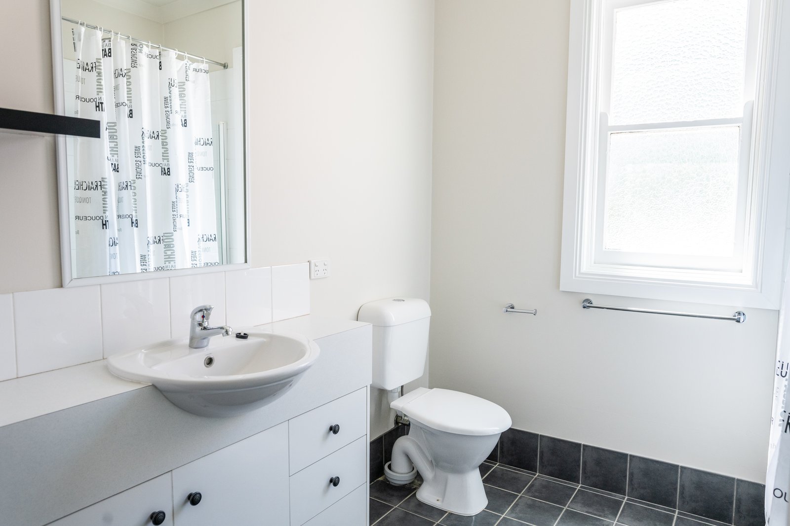 99 Fitzmaurice Street WAGGA WAGGA 6