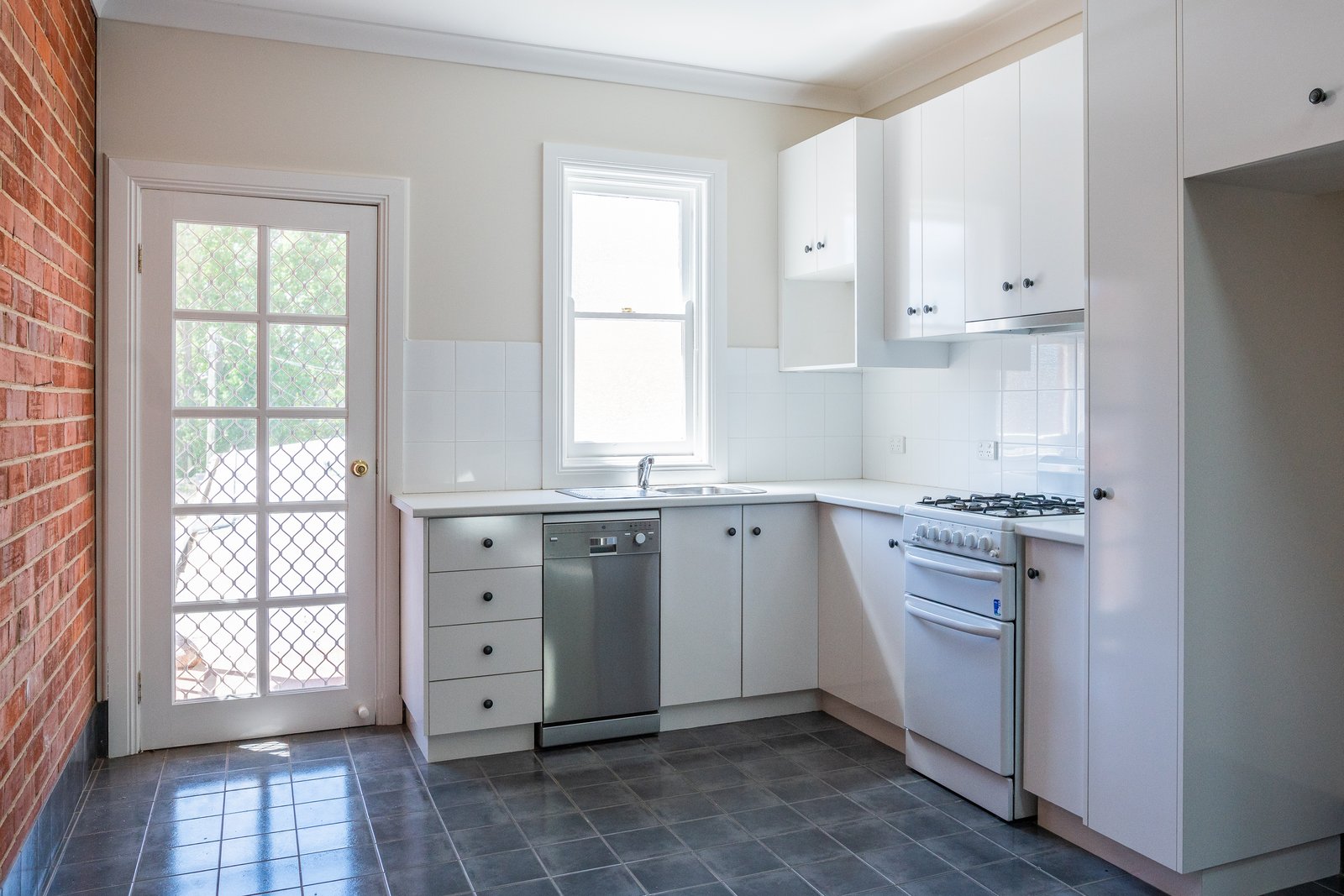 99 Fitzmaurice Street WAGGA WAGGA 8