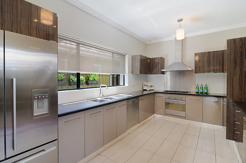 99 Hurstville Road HURSTVILLE GROVE 4