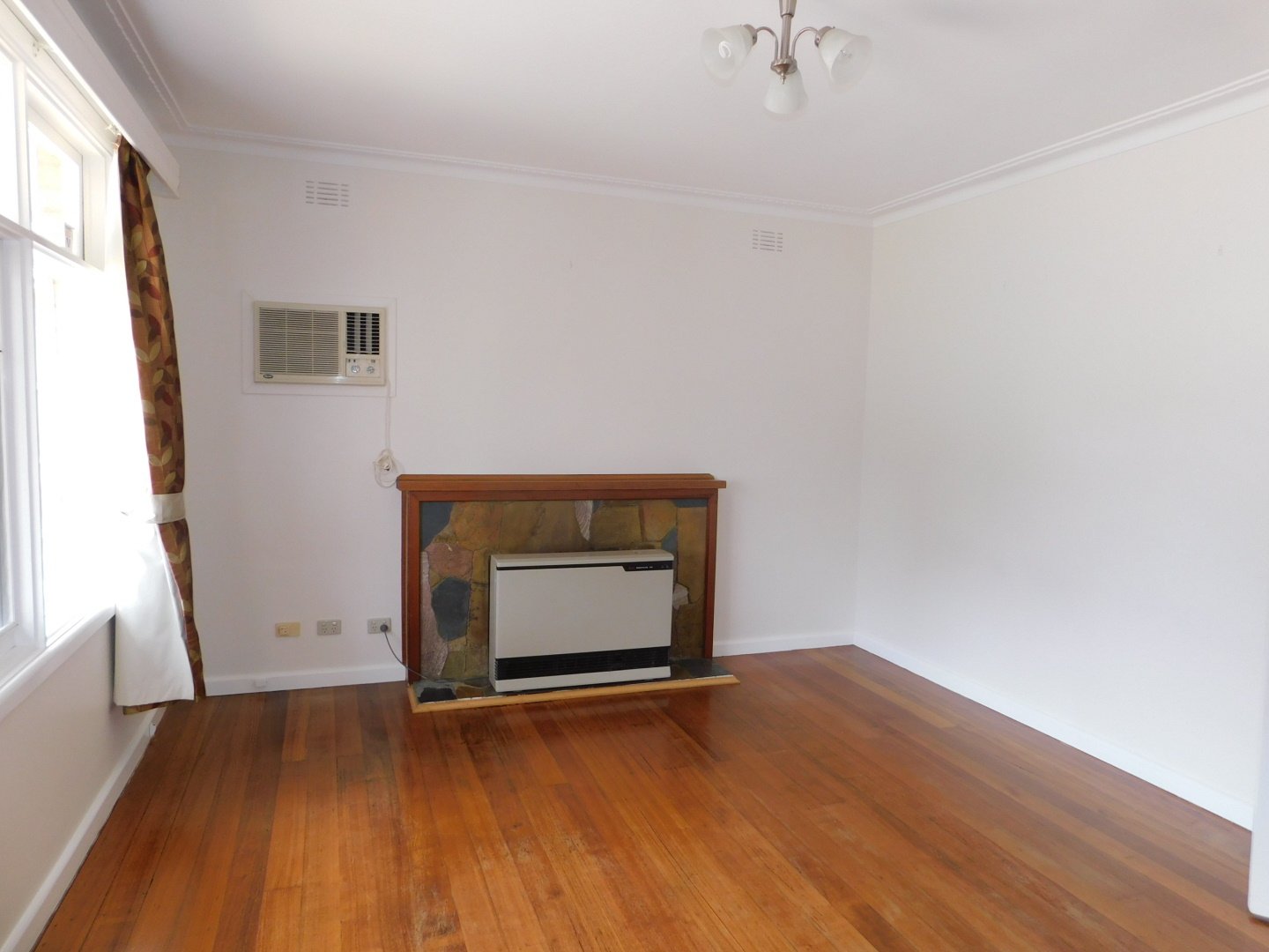 Gallery: 99 Lower Dandenong Road