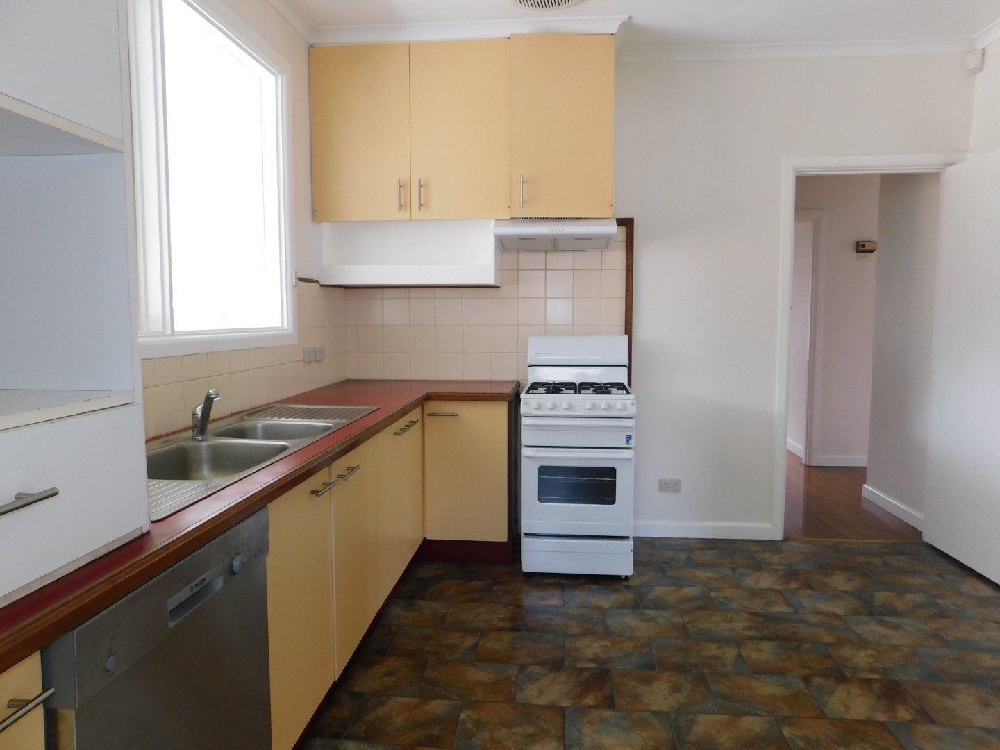 Gallery: 99 Lower Dandenong Road