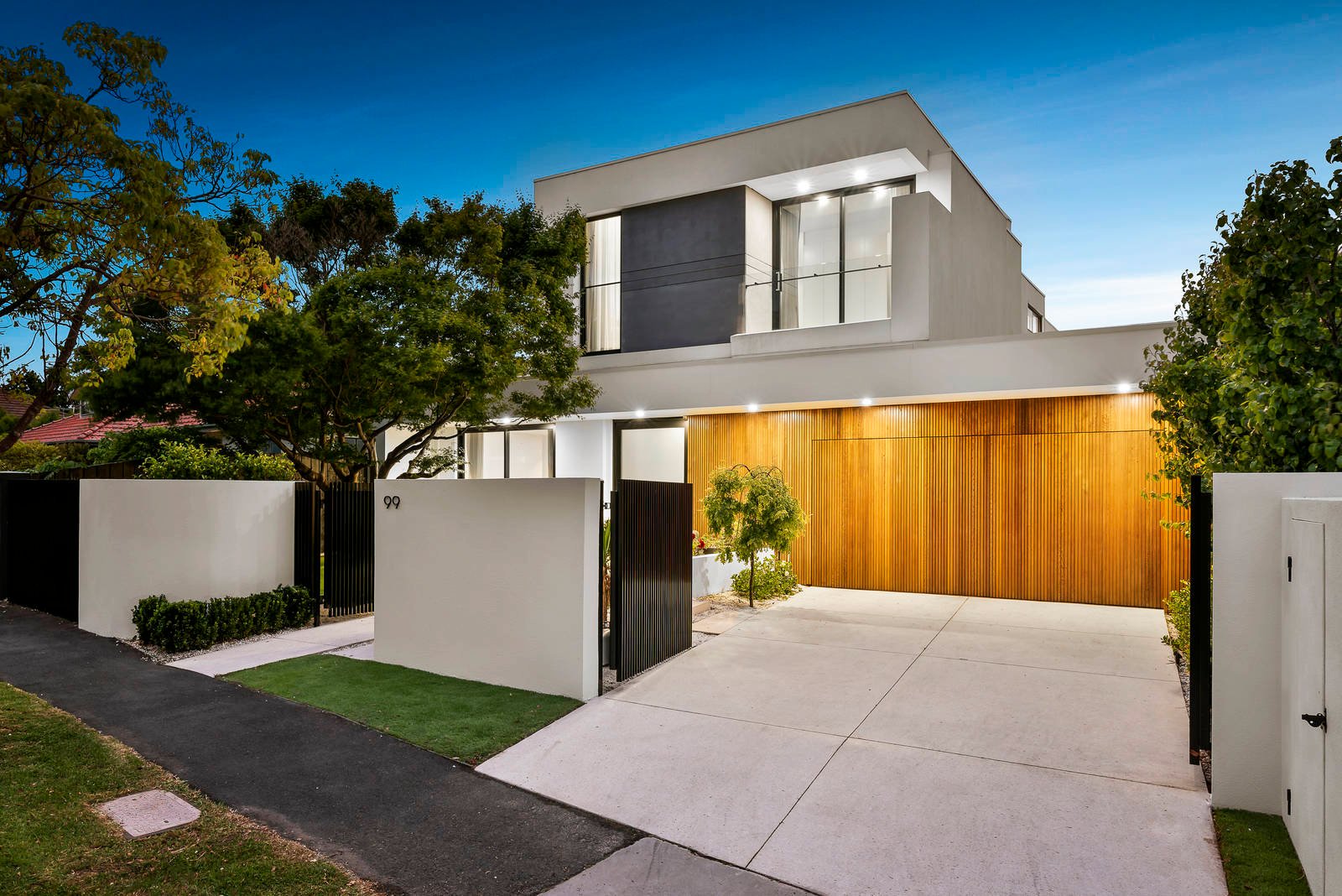 99 Roslyn Street, Brighton