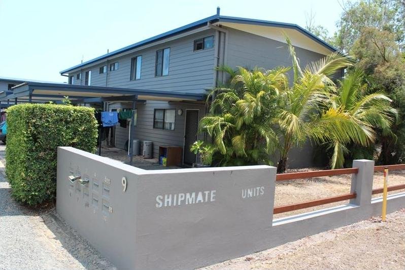 9/9 Salmon Street CANNONVALE 1