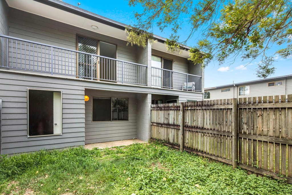9/9 Salmon Street CANNONVALE 3