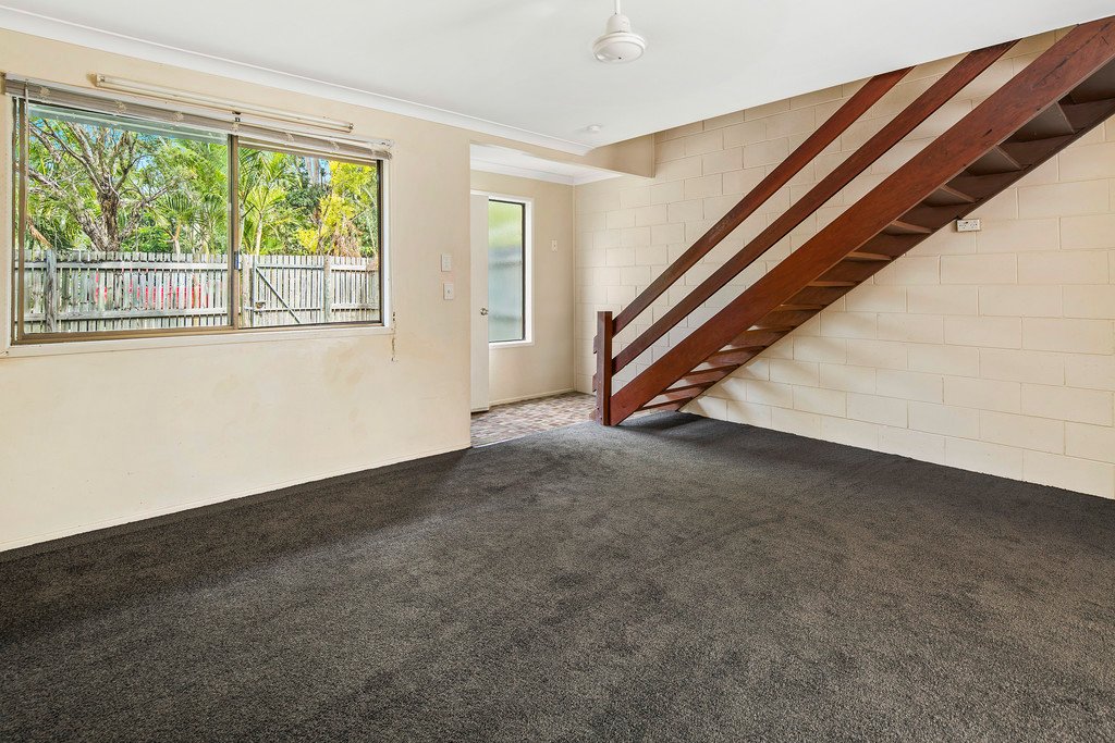 9/9 Salmon Street CANNONVALE 5