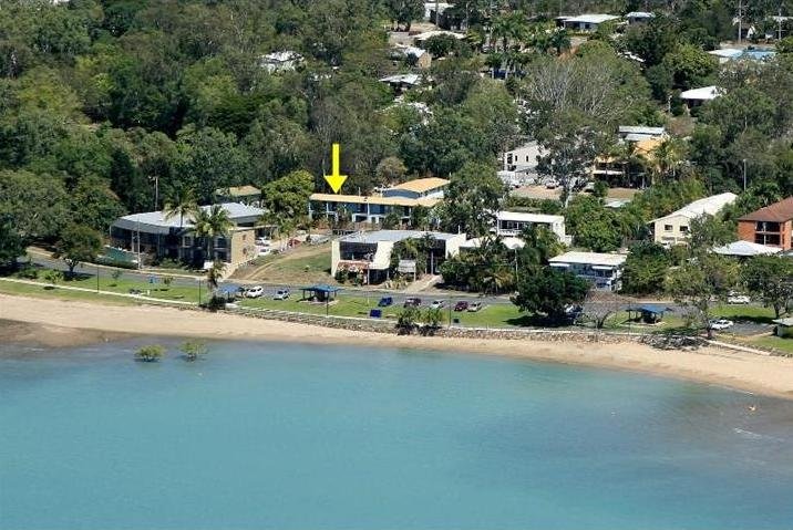 9/9 Salmon Street CANNONVALE 10