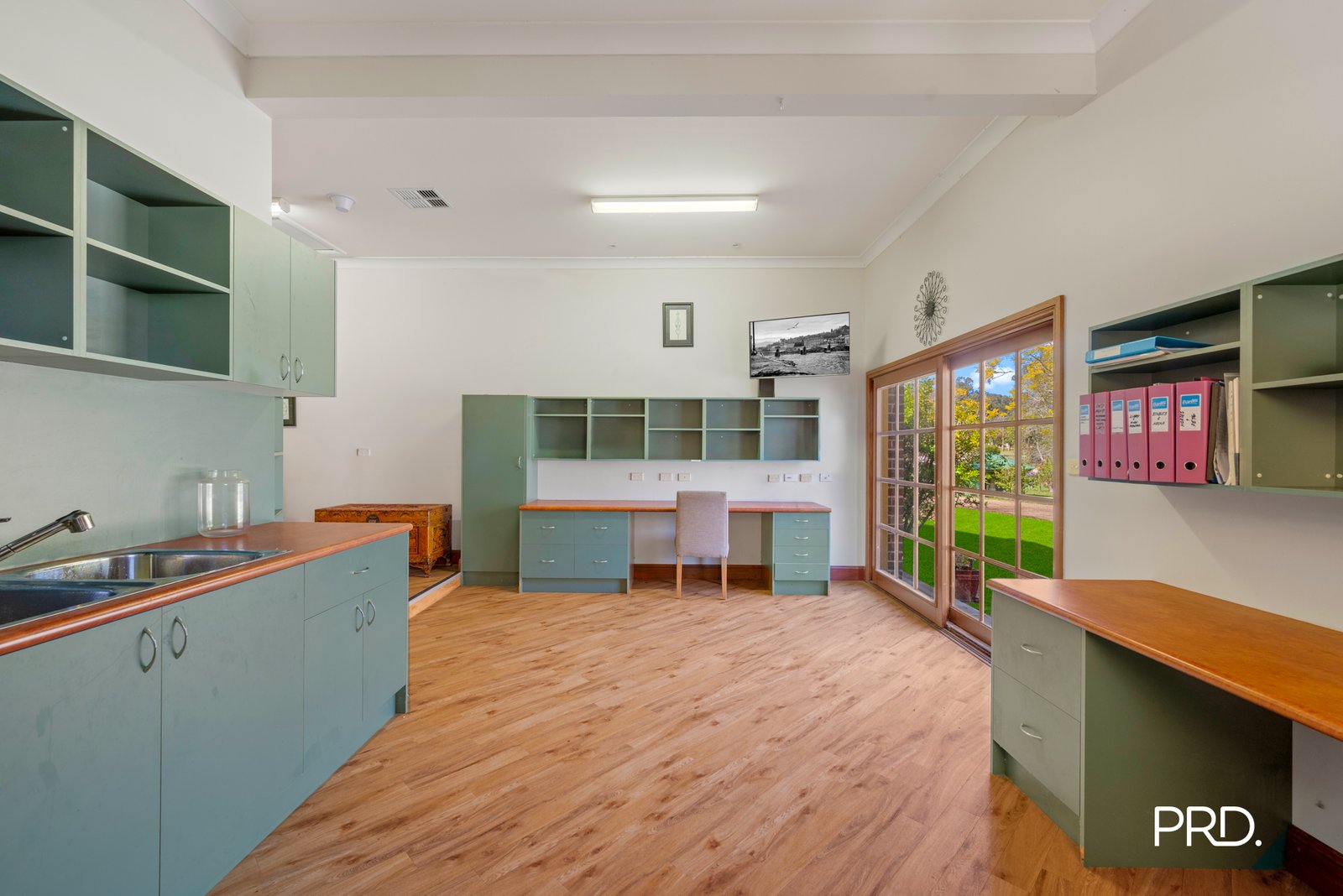 99 Sheredan Road CASTLEREAGH 26