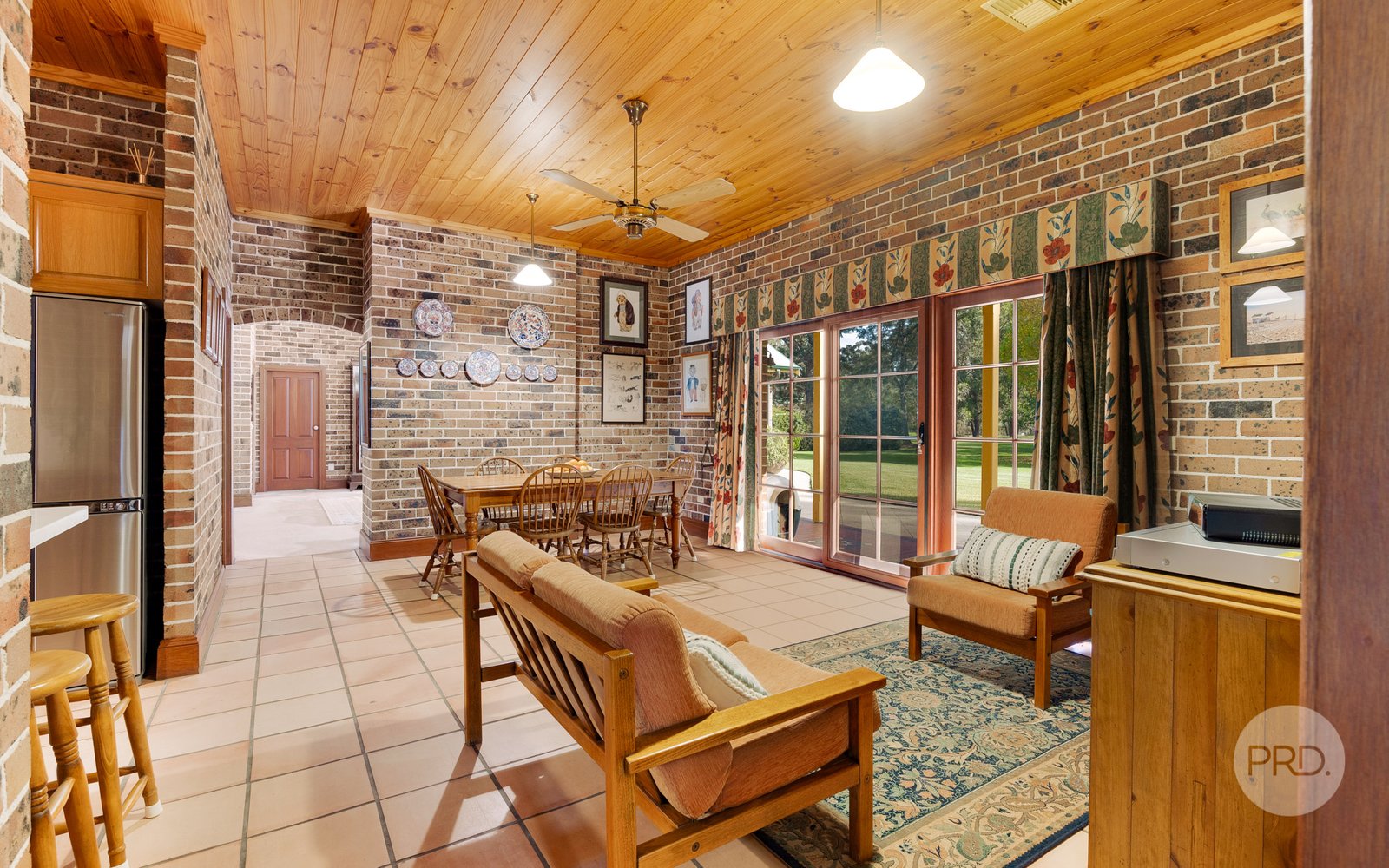 99 Sheredan Road CASTLEREAGH 4