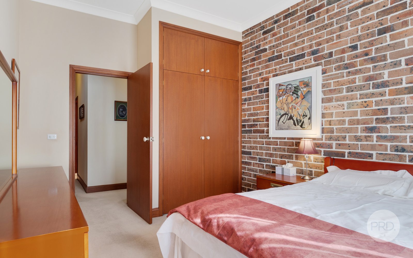 99 Sheredan Road CASTLEREAGH 11