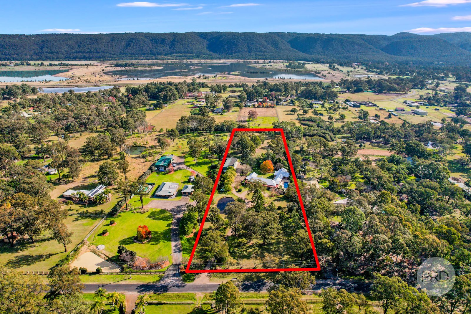 99 Sheredan Road CASTLEREAGH 26