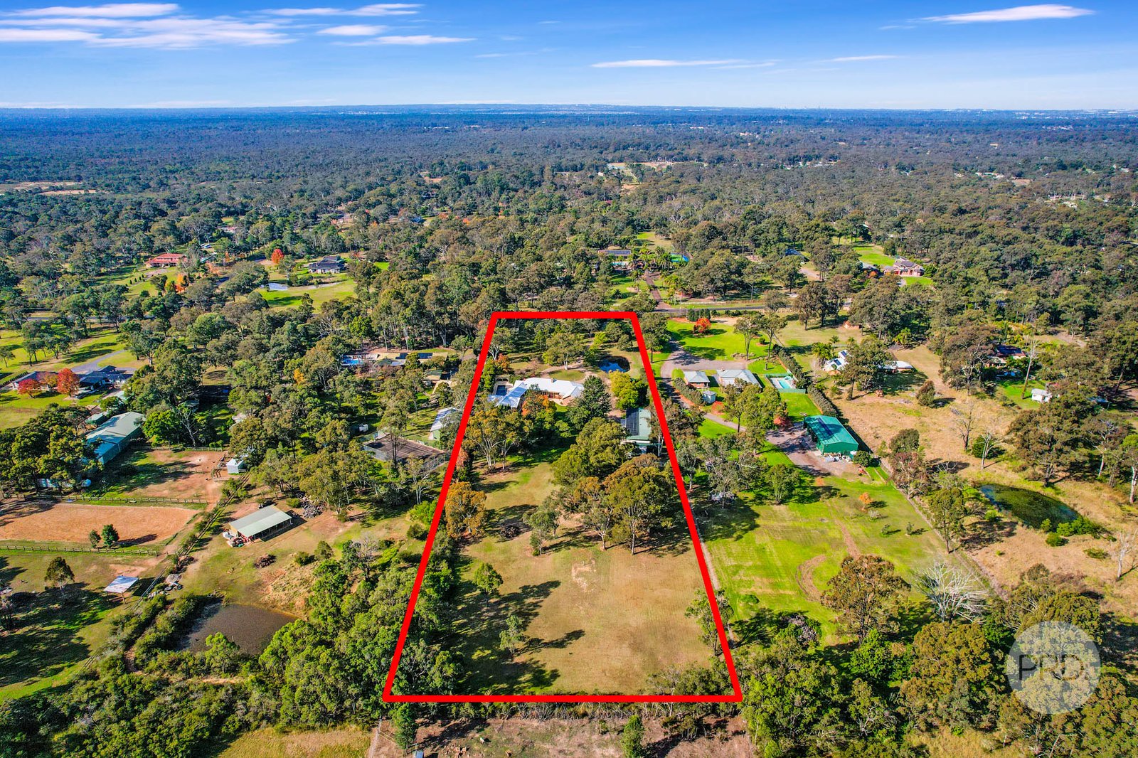 99 Sheredan Road CASTLEREAGH 27