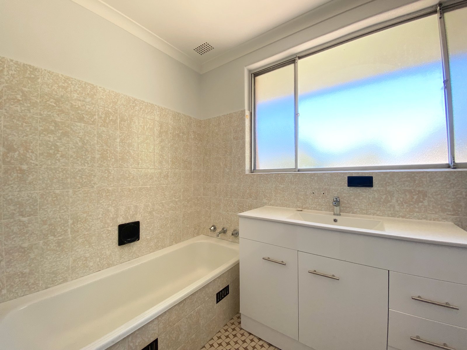 99 Shoal Bay Road NELSON BAY 3