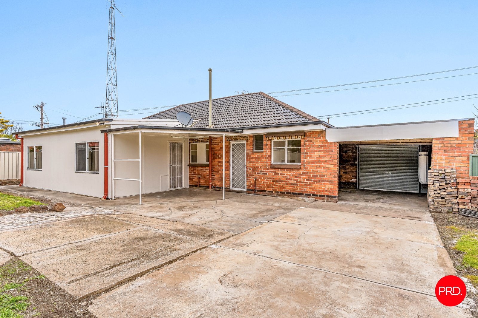 99 Sternberg St  KENNINGTON 14